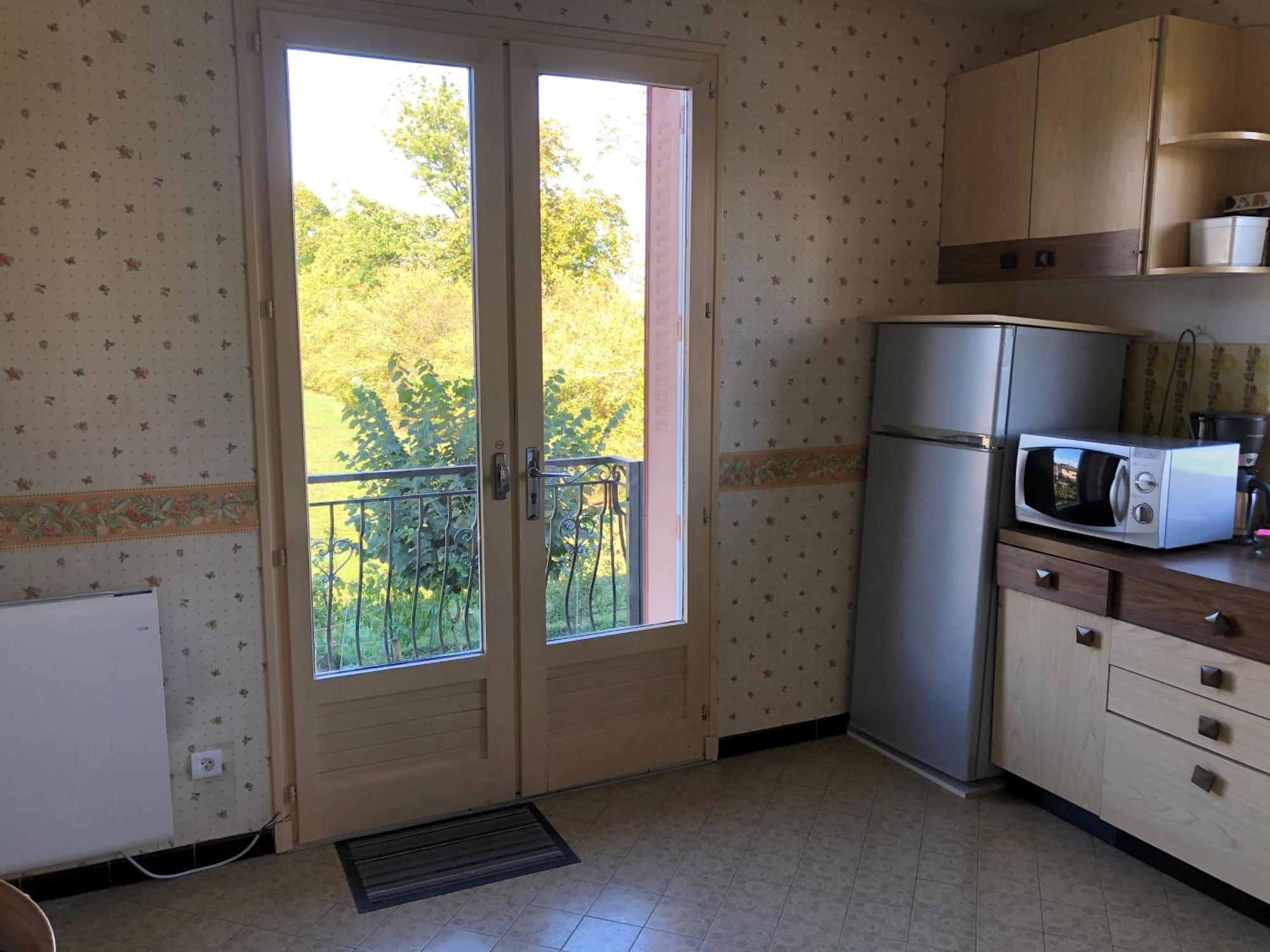 Chambre 2 Dans Un Appartement Bourg-en-Bresse Luaran gambar
